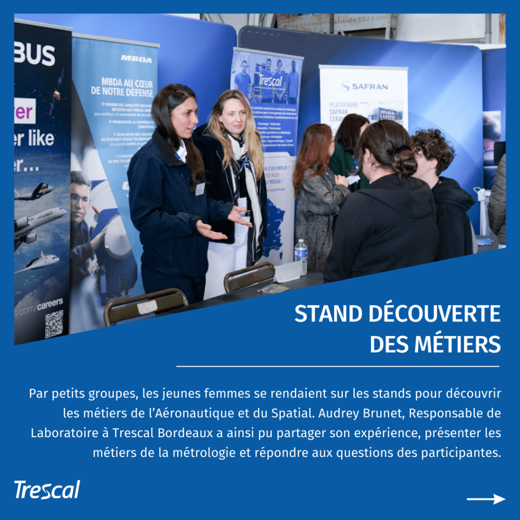 Stand découverte des métiers de l'aéronautique.